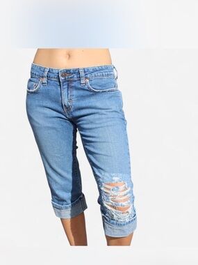Levi 515 Capri Uniquely Distressed Mid Rise Roll Up Jeans